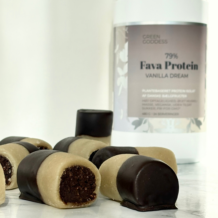 Protein træstammer med sorte bønner, marcipan og chokolade
