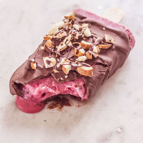 Jordbærstang med Nøddecrunch