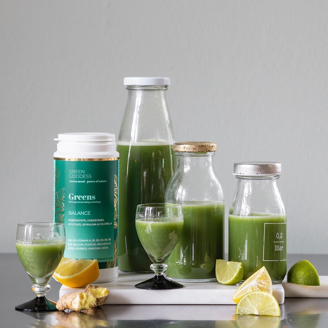 Grønt ingefærshot med Green Goddess greens