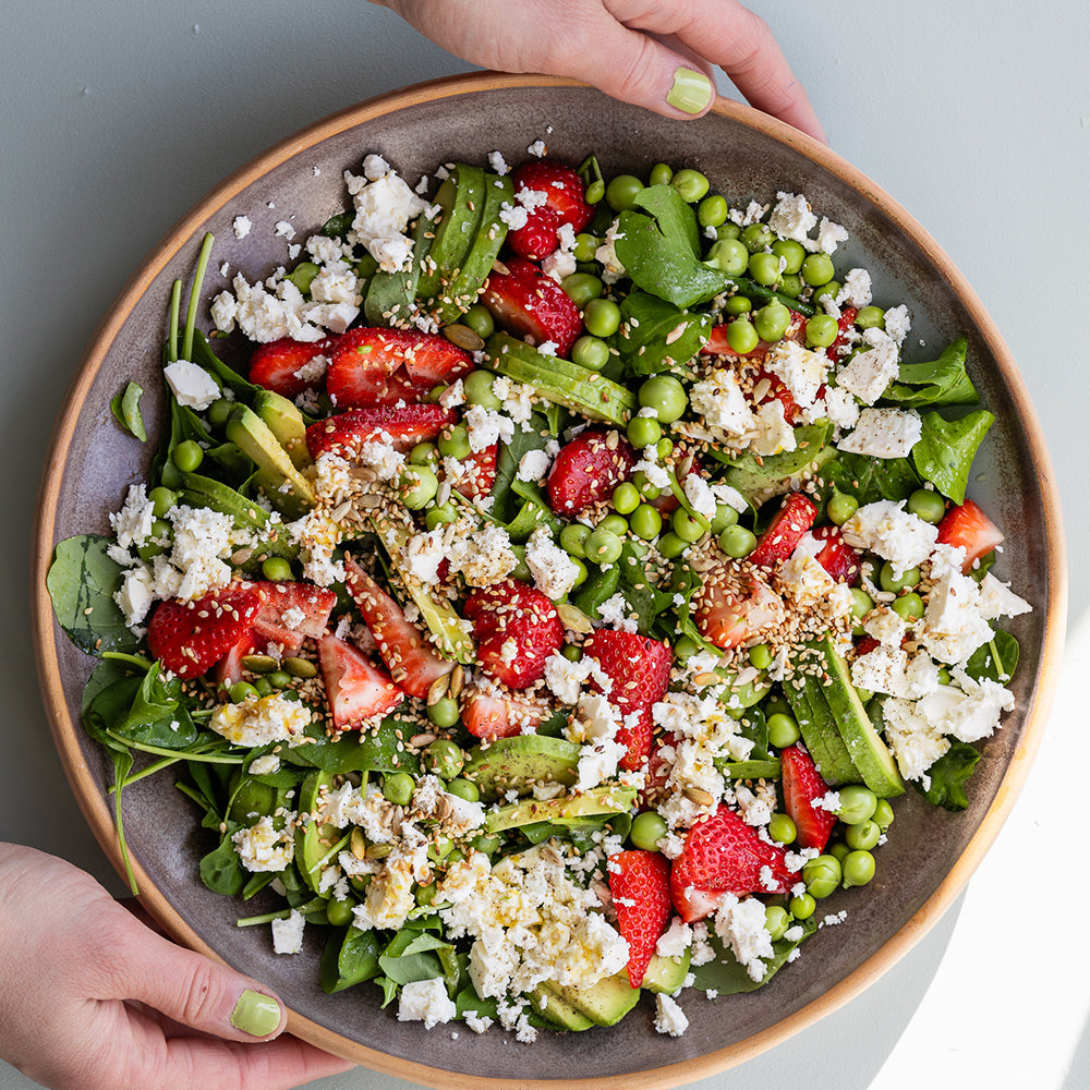 Sommersalat med jordbær og feta