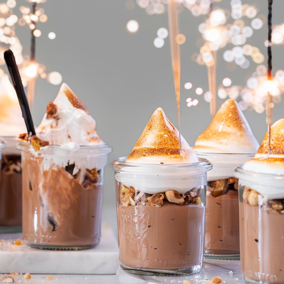 Vegansk chokolade mousse med marengs