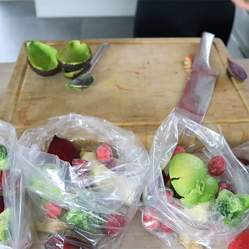 Sådan laver du smoothie-pakker til fryseren