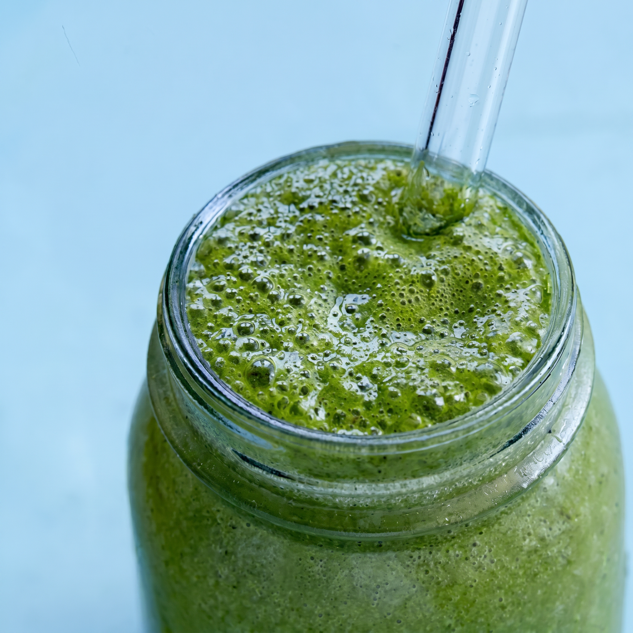 Vild smoothie med brændenældeskud